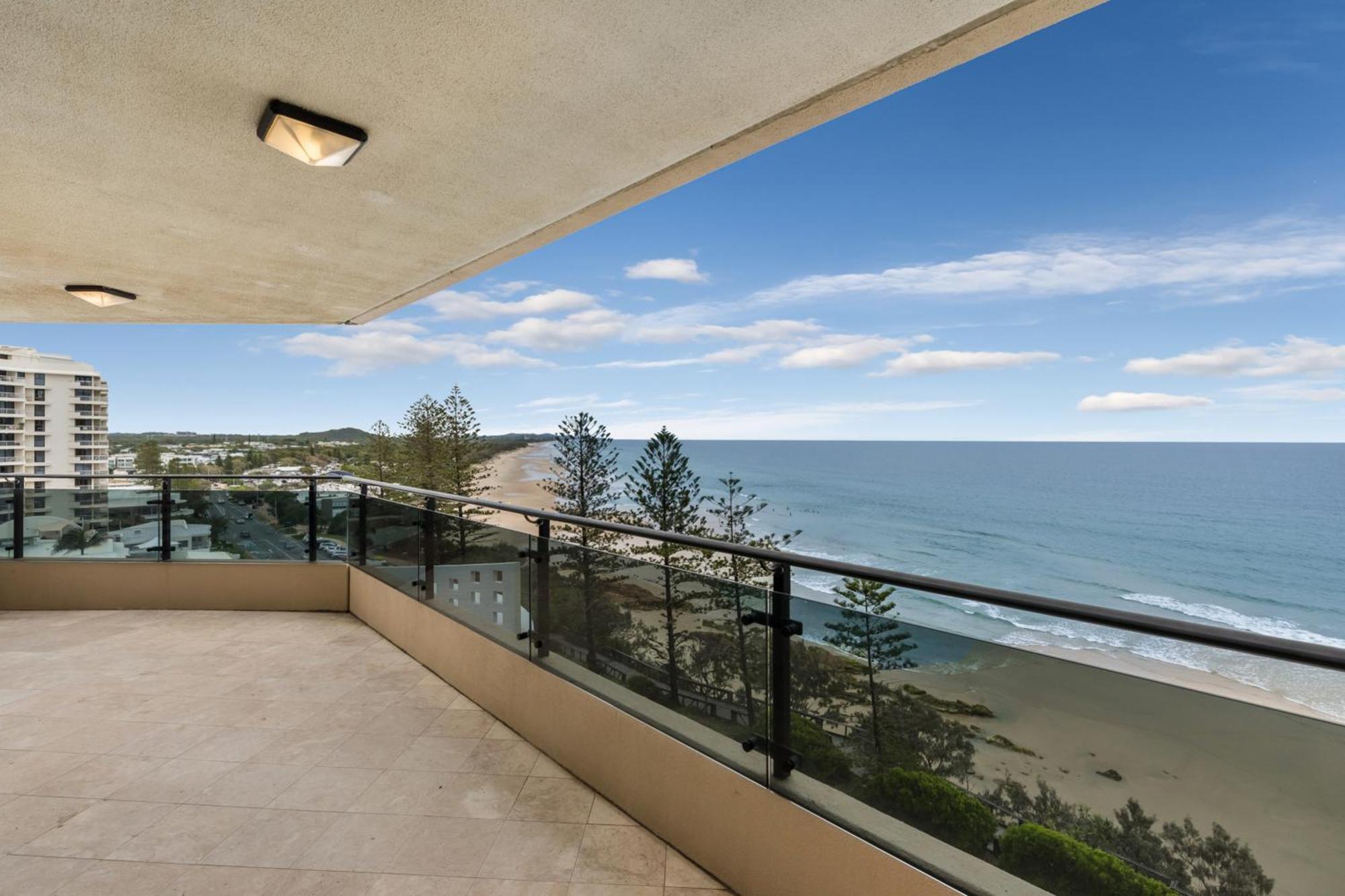 Clubb Coolum Beach Resort Sunshine Coast Exterior photo