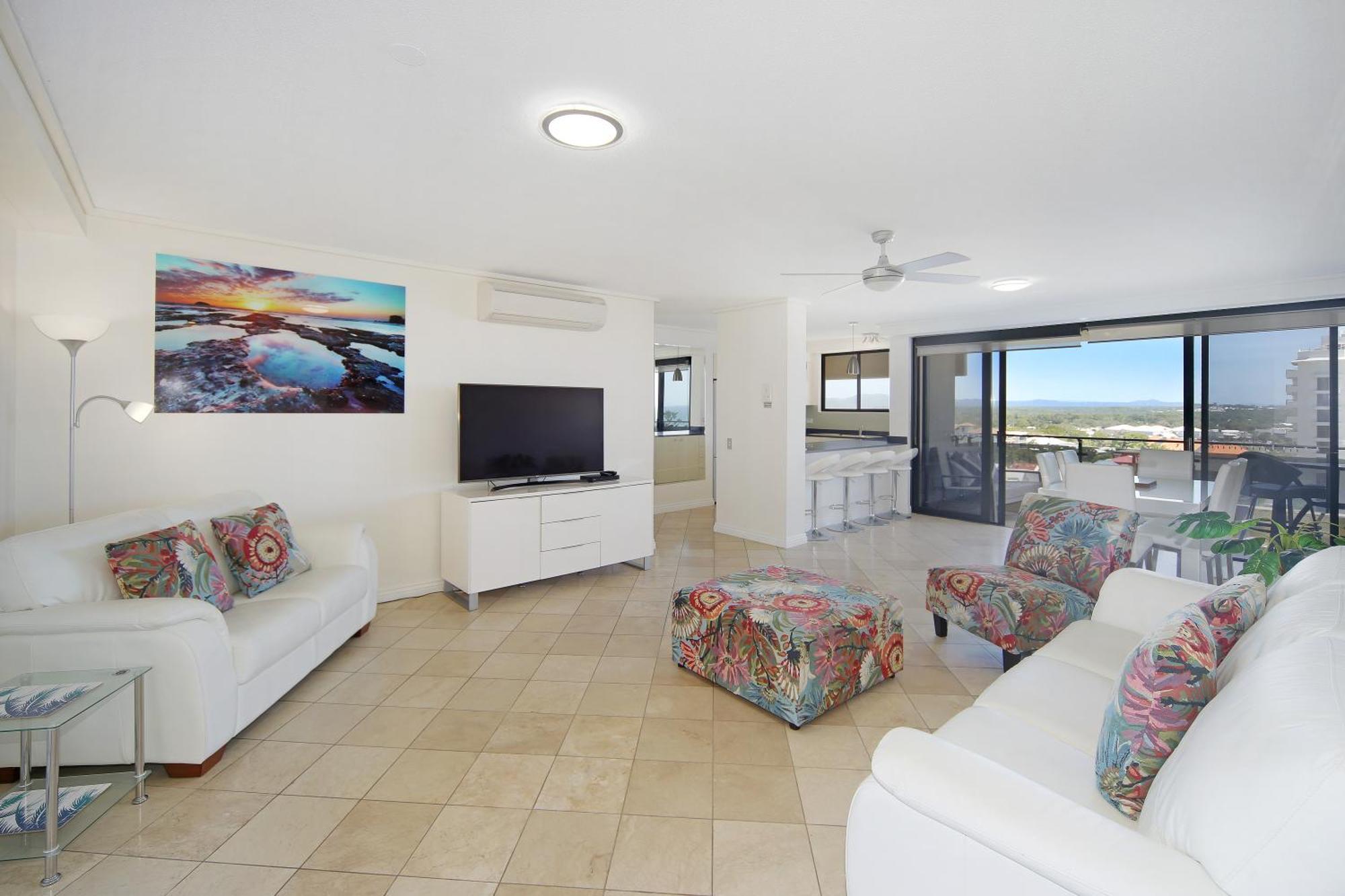 Clubb Coolum Beach Resort Sunshine Coast Exterior photo
