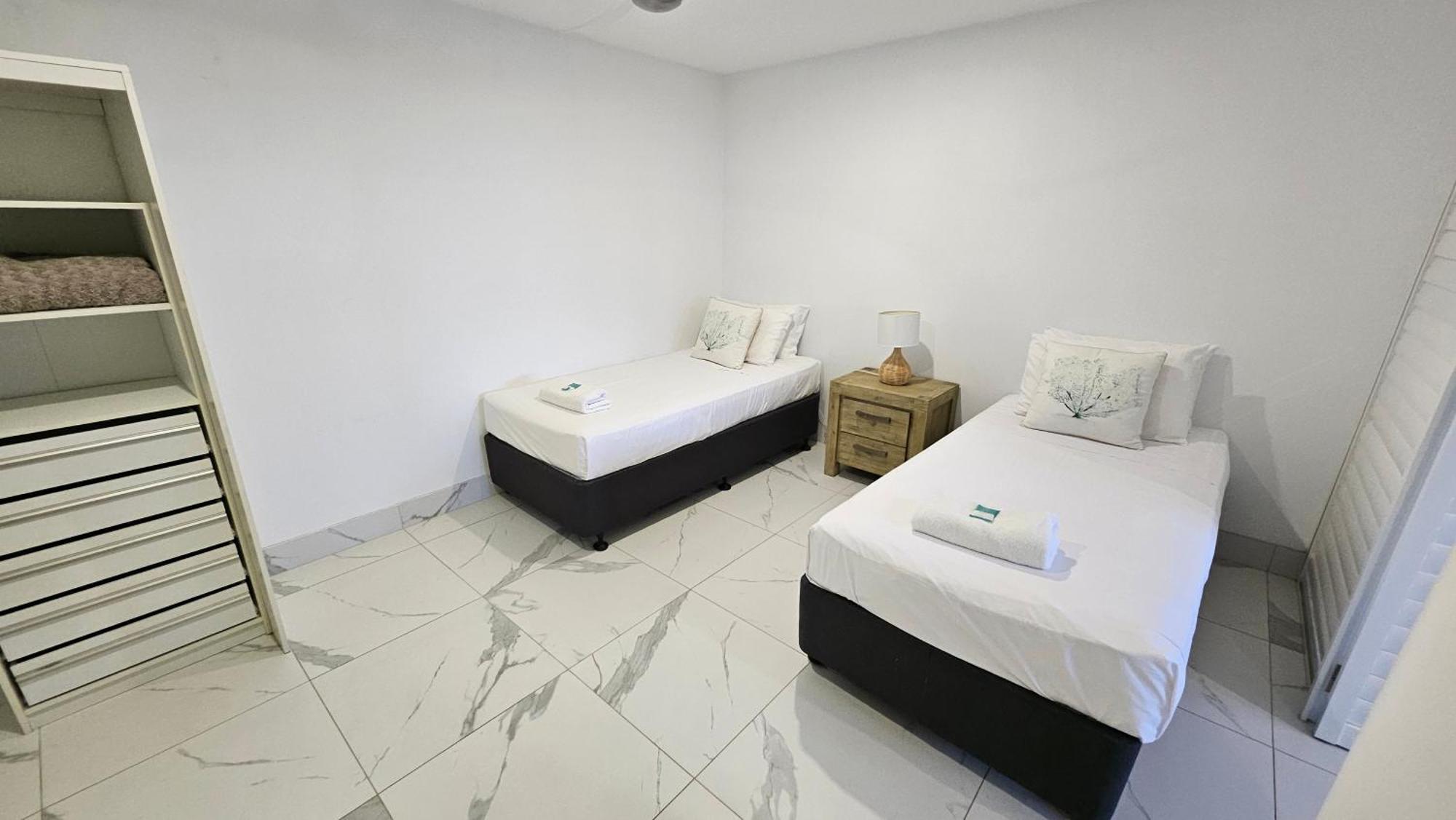 Clubb Coolum Beach Resort Sunshine Coast Exterior photo