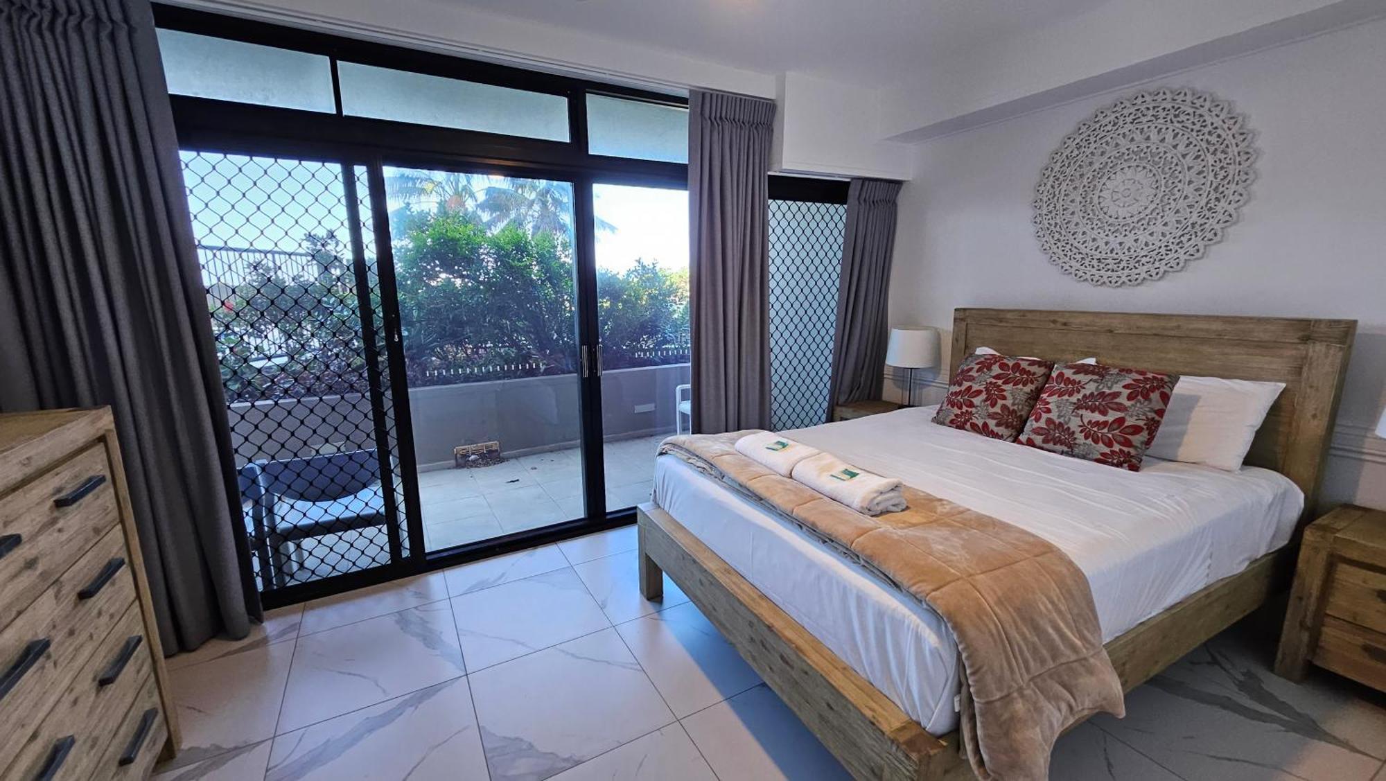 Clubb Coolum Beach Resort Sunshine Coast Exterior photo