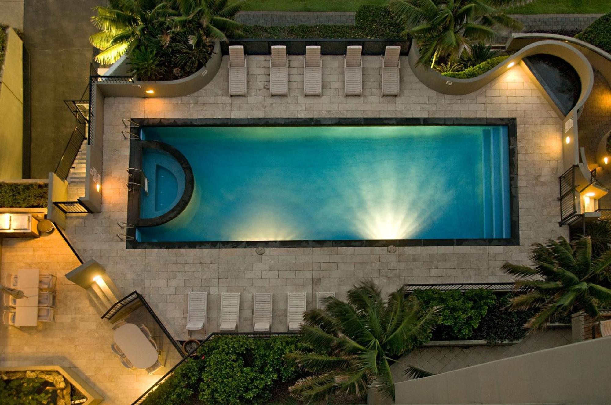 Clubb Coolum Beach Resort Sunshine Coast Exterior photo