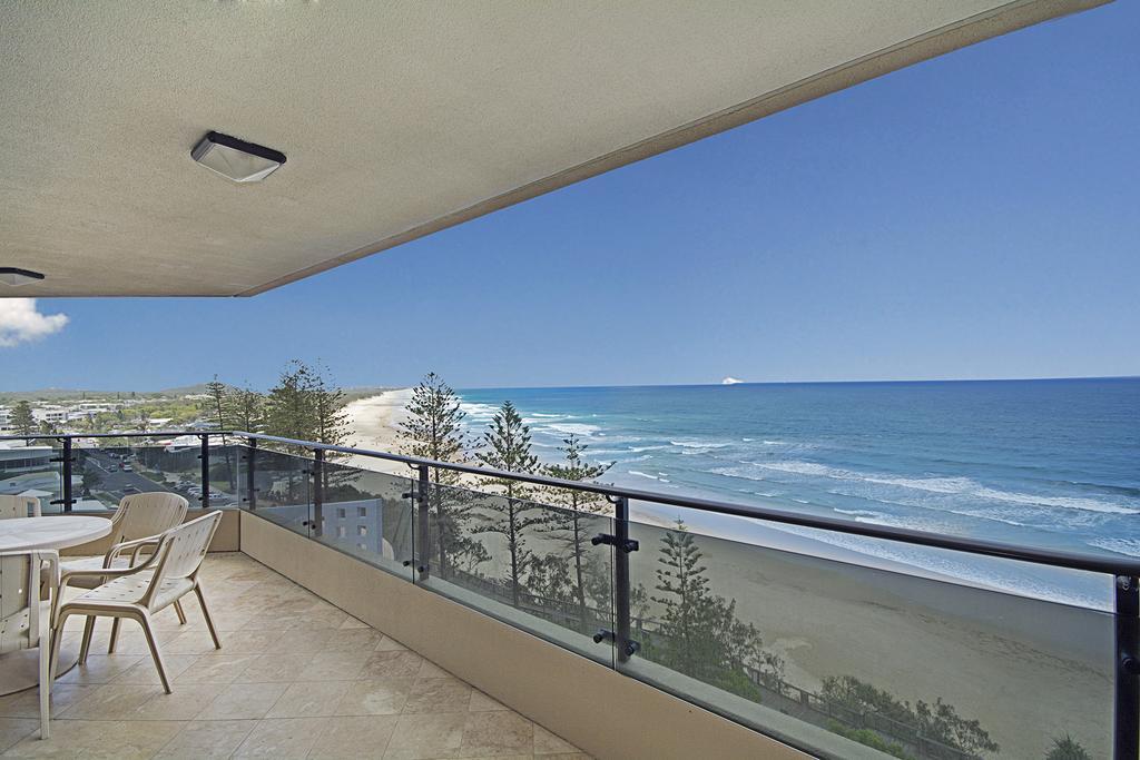 Clubb Coolum Beach Resort Sunshine Coast Exterior photo