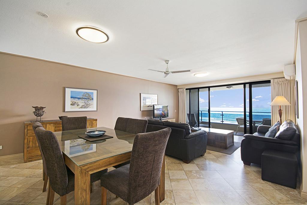 Clubb Coolum Beach Resort Sunshine Coast Exterior photo