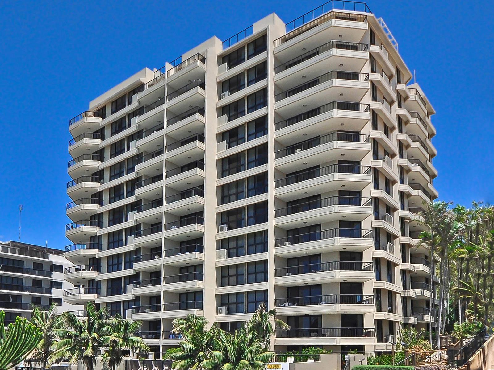 Clubb Coolum Beach Resort Sunshine Coast Exterior photo