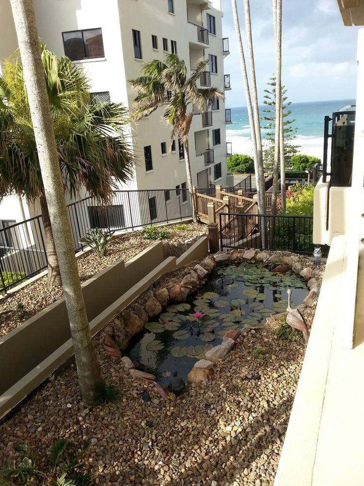 Clubb Coolum Beach Resort Sunshine Coast Exterior photo