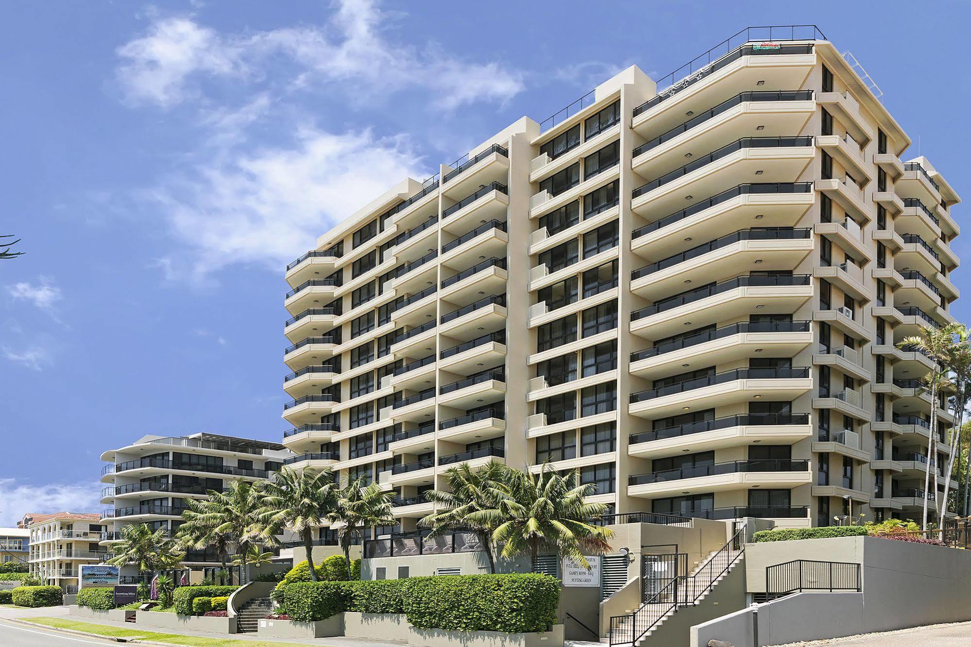 Clubb Coolum Beach Resort Sunshine Coast Exterior photo